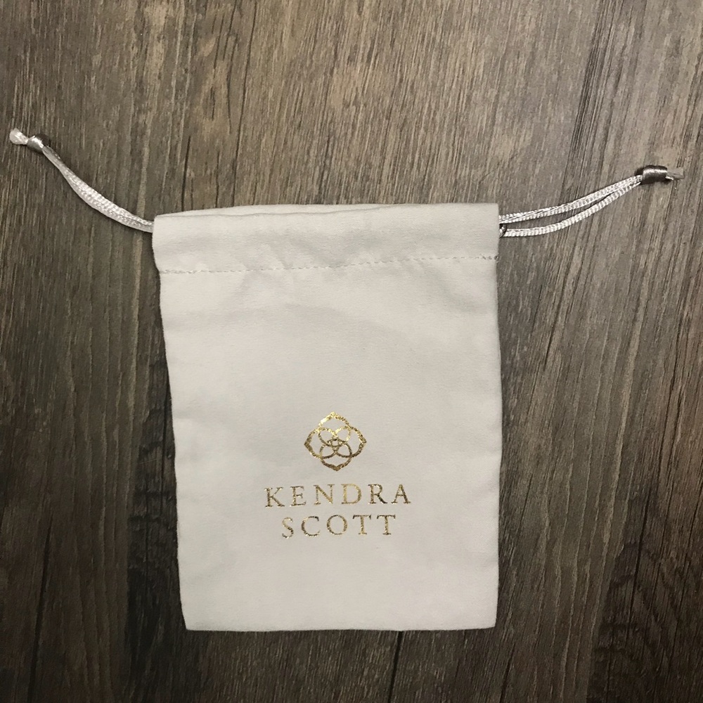 Kendra Scott storage bag